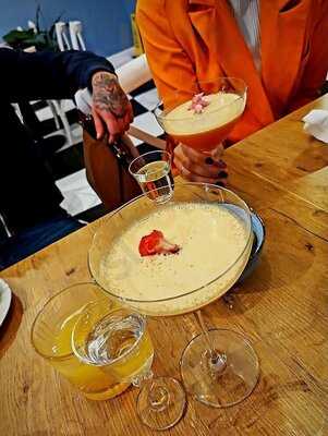 Sea Salt Grill & Lounge