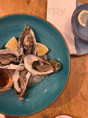 Sea Salt Grill & Lounge