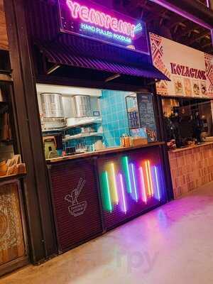 Yemyemy Hand Pulled Noodles