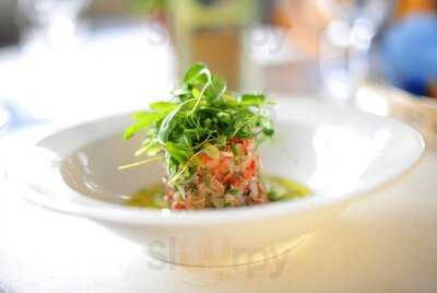 Gołebia 2 Kuchnia,wino, Jazz