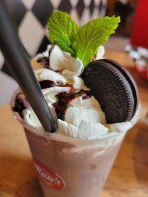 Matt’s Cheesesteak