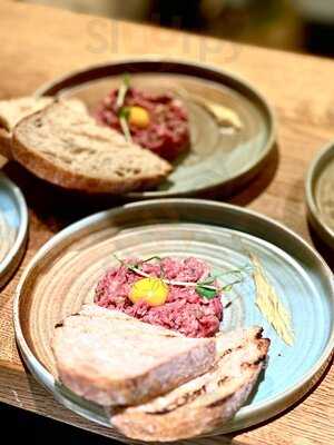 Pimiento Shop And Bistro