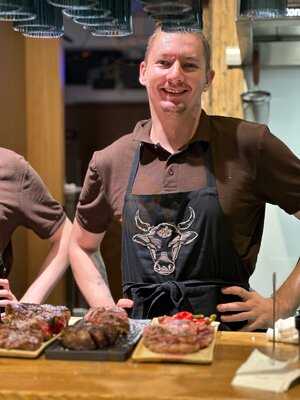 Pimiento Shop And Bistro