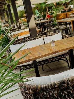 Zachodni Brzeg Hala Koszyki