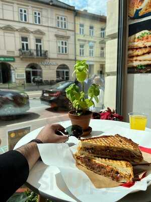 Goody Goods - Cafe & Grill