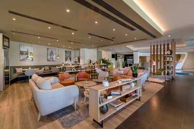 Vibes Restaurant & Bar