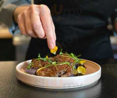 Taste & Tap Neo Bistro