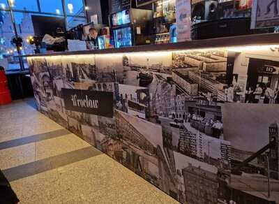 Ministerstwo Śledzia I Wódki (rynek)