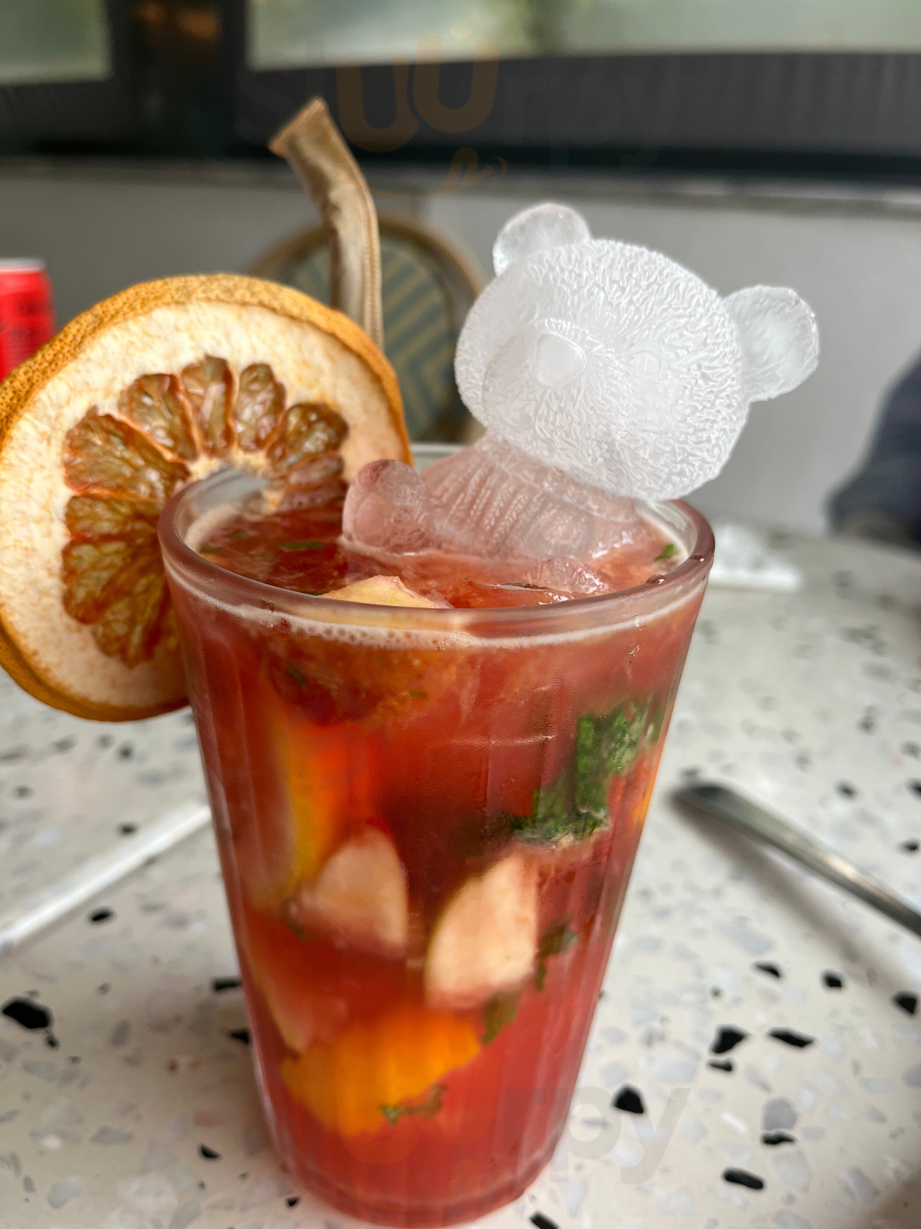 Le Jardin Café & Bistro