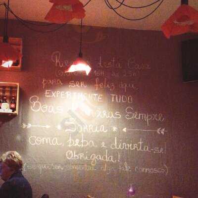 Tábuas, Copos & Outras Cenas