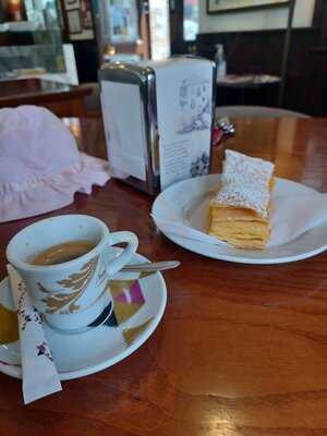 Confeitaria Da Ponte