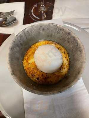 Dom Queijo Cheese House