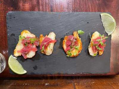 Dom Queijo Cheese House