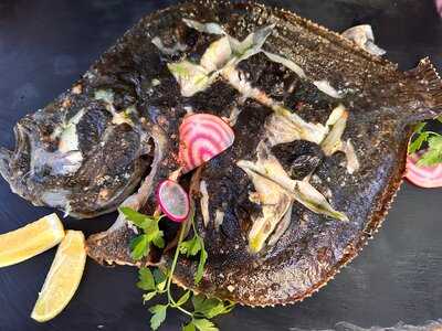 Bronzear Beach Bar & Restaurant