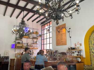 C’alma Specialty Coffee Room