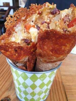 Sama Sama Crêpe And Juice Bar