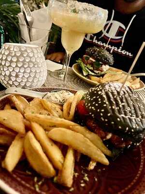 Mauricio's Coffee House