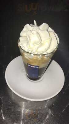 Symbiose Coffee & Lounge