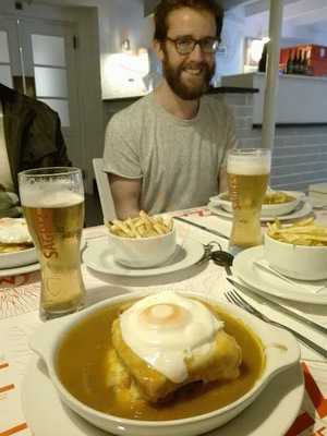 Mezza Restaurante & Bar