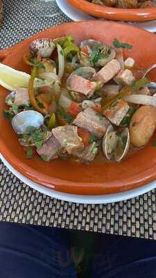 Al Tapas - Restaurante & Wine Bar