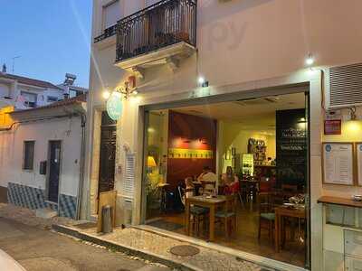Al Tapas - Restaurante & Wine Bar