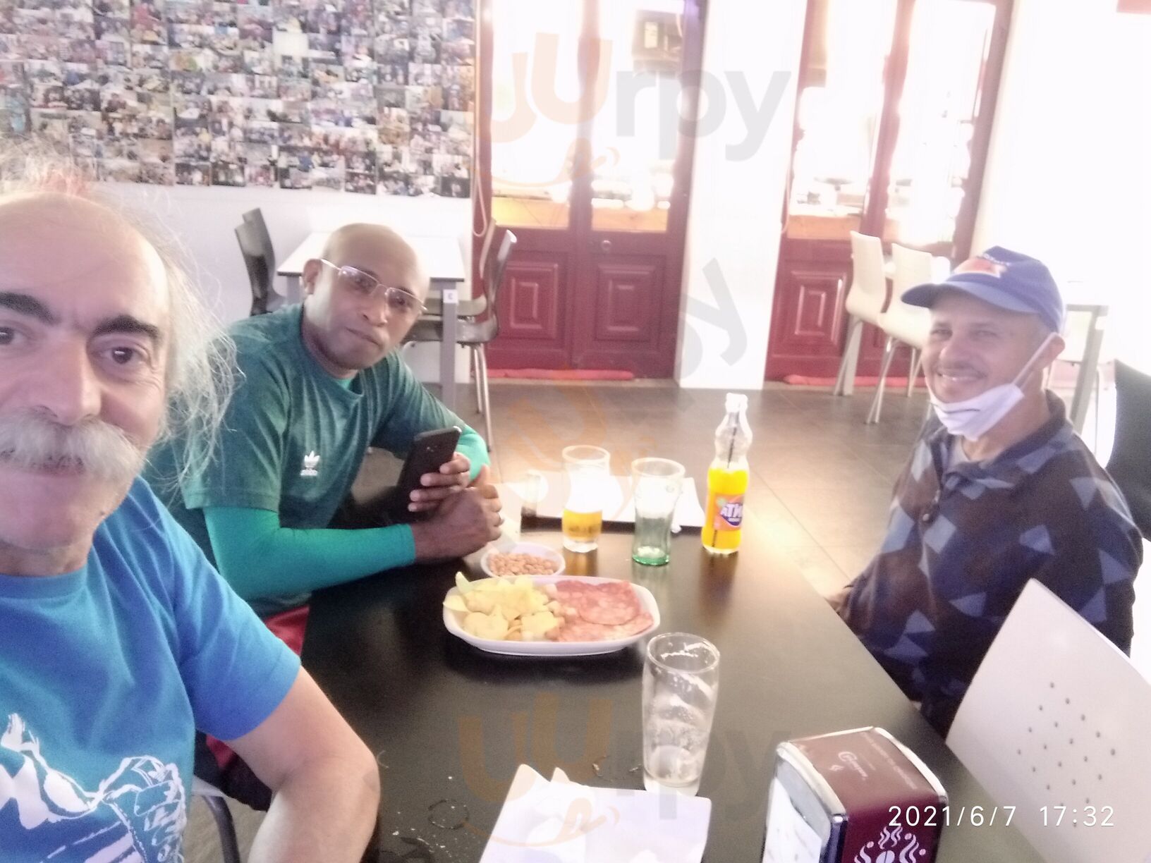 Macedos Bar