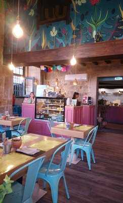 Semente Art, Coffee & Plant Based Food