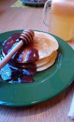 Semente Art, Coffee & Plant Based Food