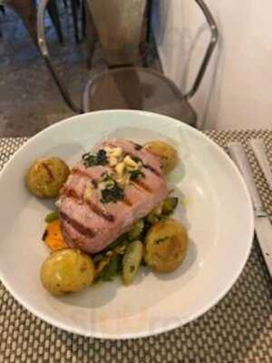 Manjerico Alegre Restaurante & Wine Shop