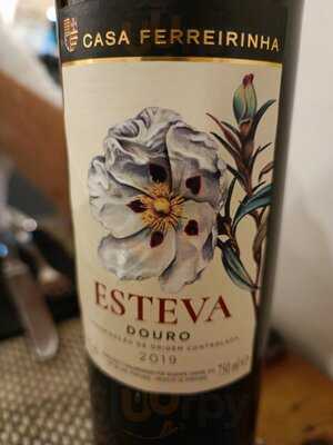 Manjerico Alegre Restaurante & Wine Shop