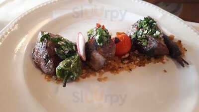 Flow Restaurant & Bar