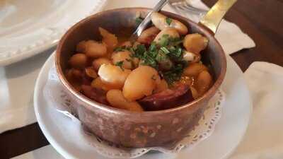 Flow Restaurant & Bar