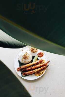 Pearl Oyster And Wine Bar