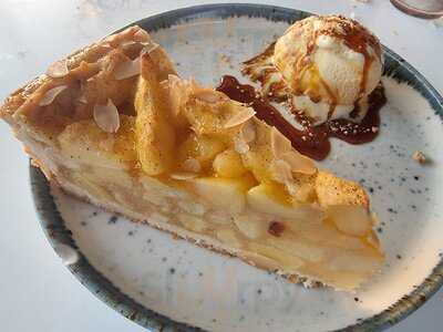 Ribeira D'ilhas Surf Restaurant & Bar