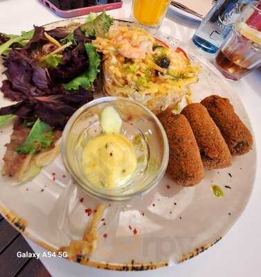 Ribeira D'ilhas Surf Restaurant & Bar