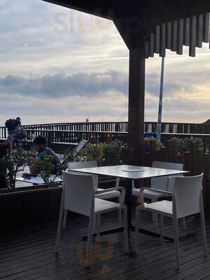 Ribeira D'ilhas Surf Restaurant & Bar