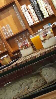 Linha22 Café & Mercearia