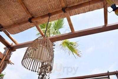 Aqua Lounge Restaurante & Bar