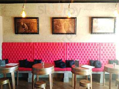 Wine Pier - Wine Bar & Tapas