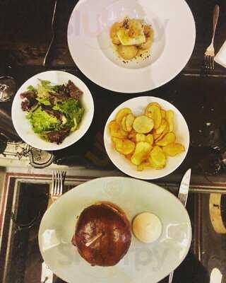 Gin Lovers Bar & Restaurant