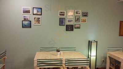 Quebra Onda Surf Cafe