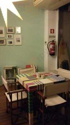 Quebra Onda Surf Cafe