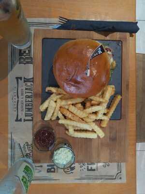 Lumberjack Burger & Beer