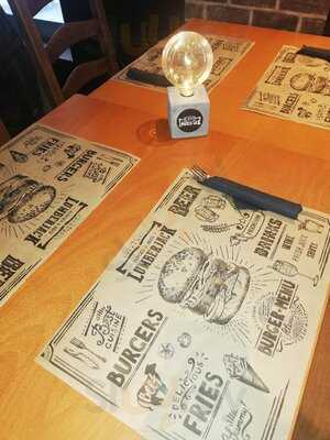 Lumberjack Burger & Beer