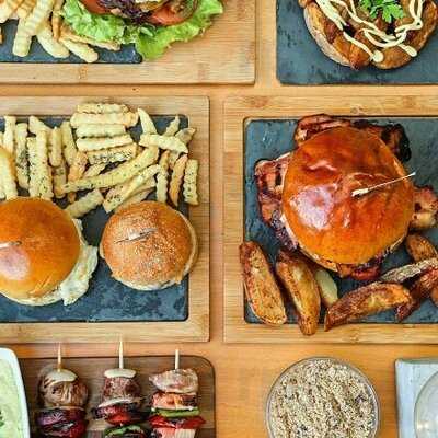 Lumberjack Burger & Beer