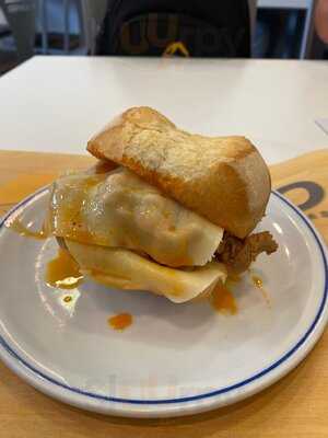 O Astro Cervejaria Petisqueira