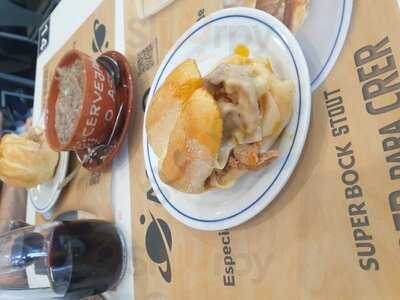 O Astro Cervejaria Petisqueira