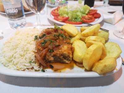Restaurant Cantinho Do Carmo
