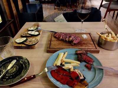 Santo Pizzaria & Steakhouse