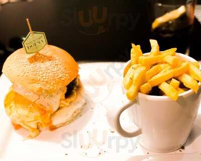 Degema Hamburgueria (coliseu)